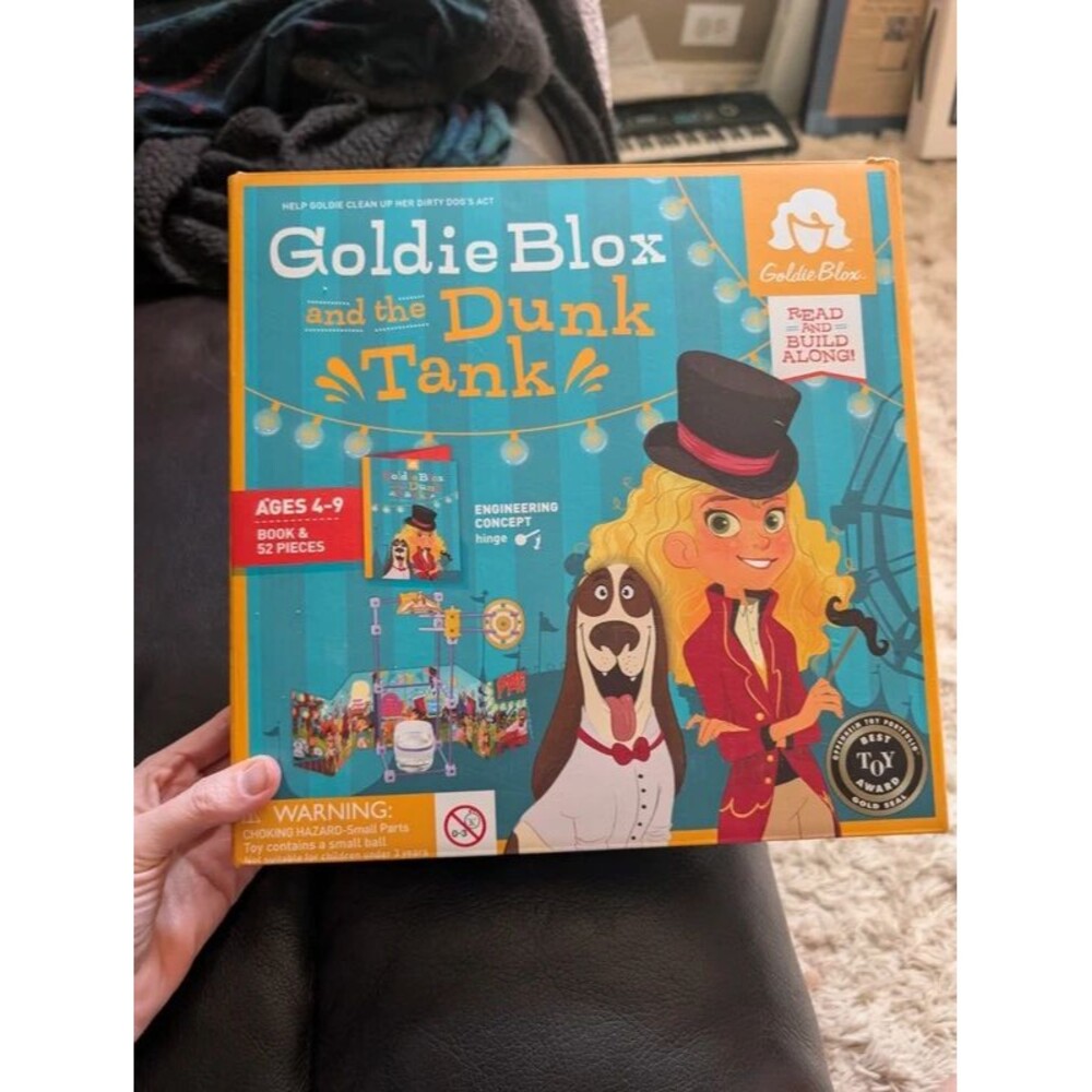 Goldieblox and the Dunk Tank